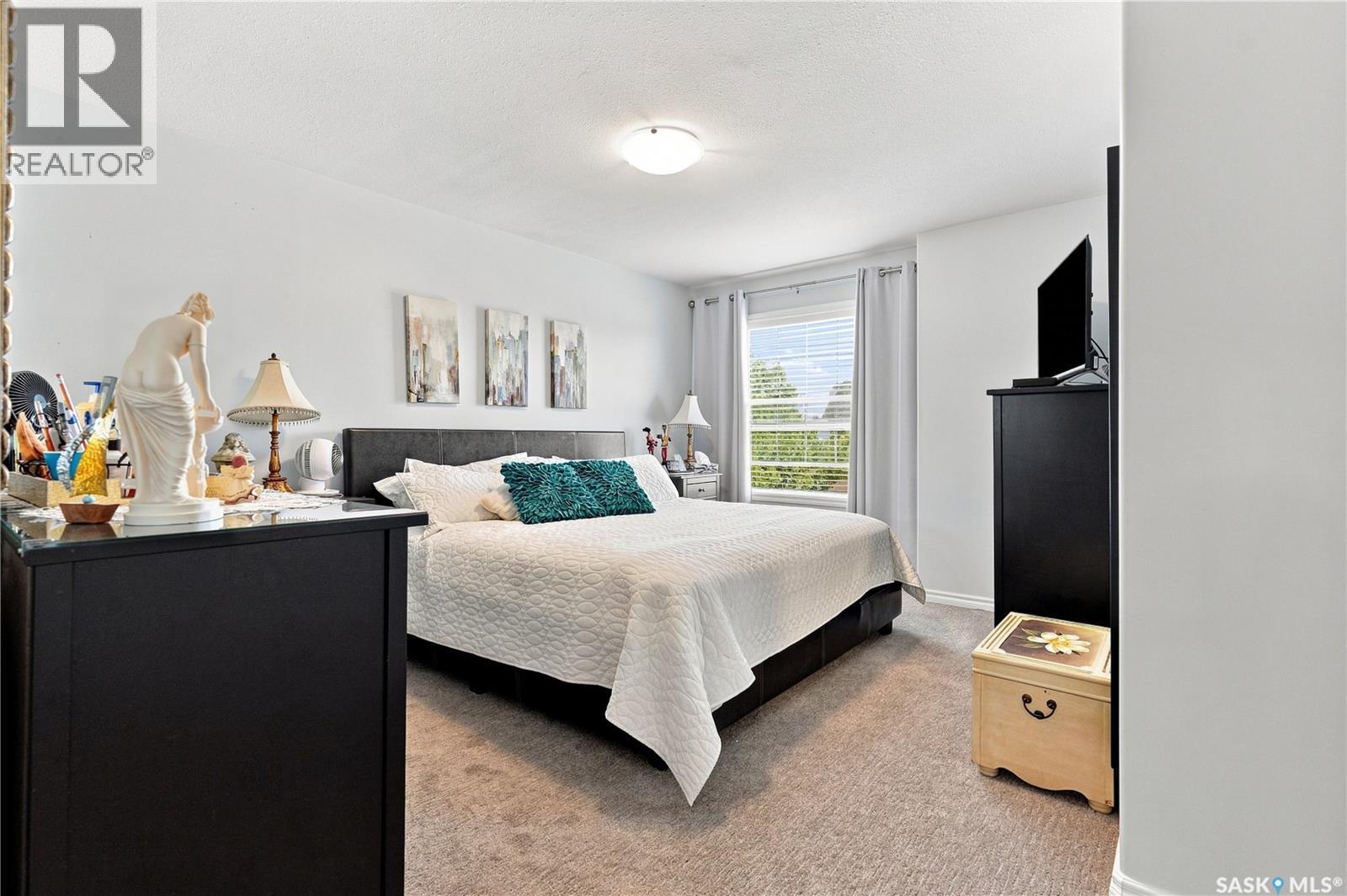 #5 110 BANYAN CRESCENT - Image 18