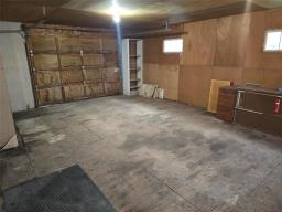 417 Epsilon Avenue, Winnipeg Beach, MB R0C3G0 Photo 18