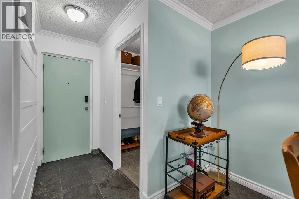 #605 128 15 Avenue SW - 4