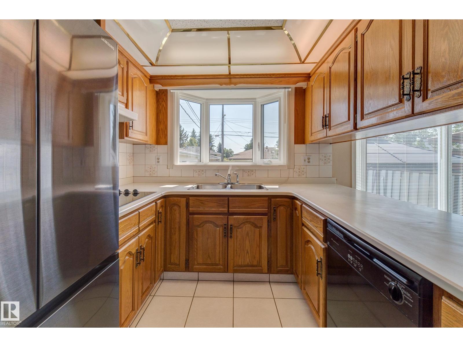 11623 49 AV NW - 12
