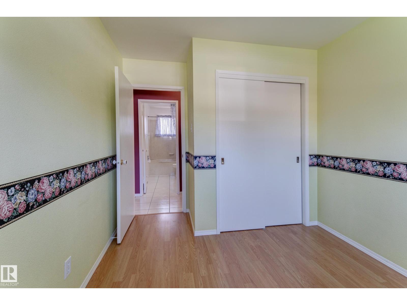 11623 49 AV NW - 19