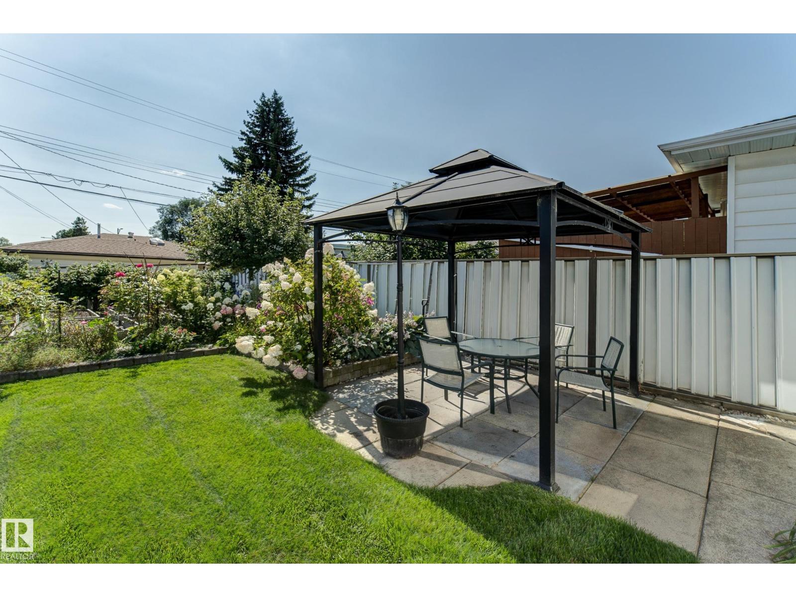 11623 49 AV NW - 37
