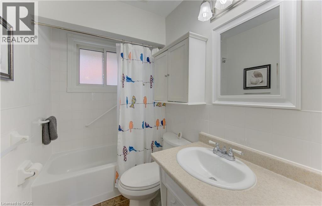 144 HOLBORN Drive - Image 21