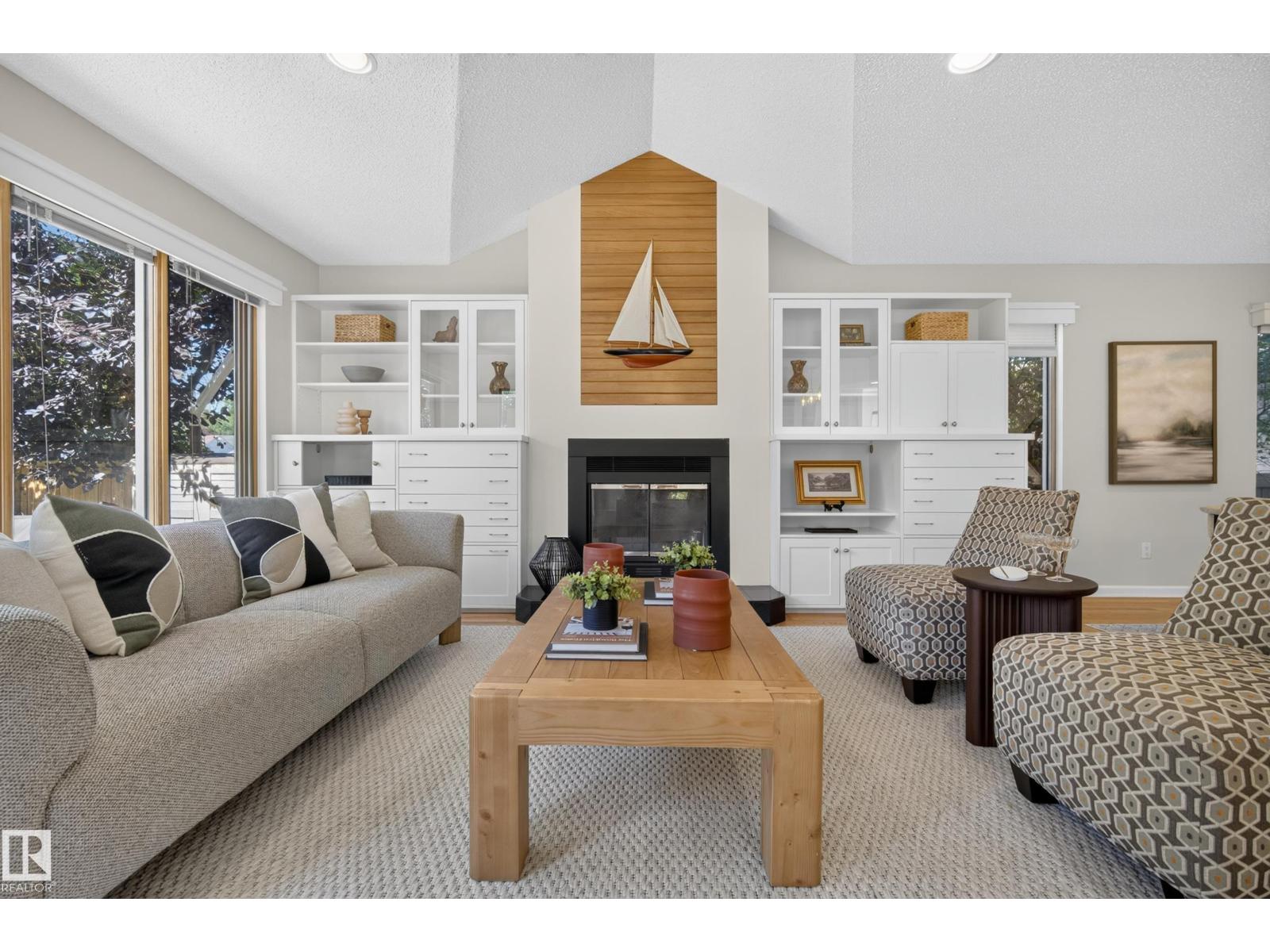 9324 93 ST NW - 8