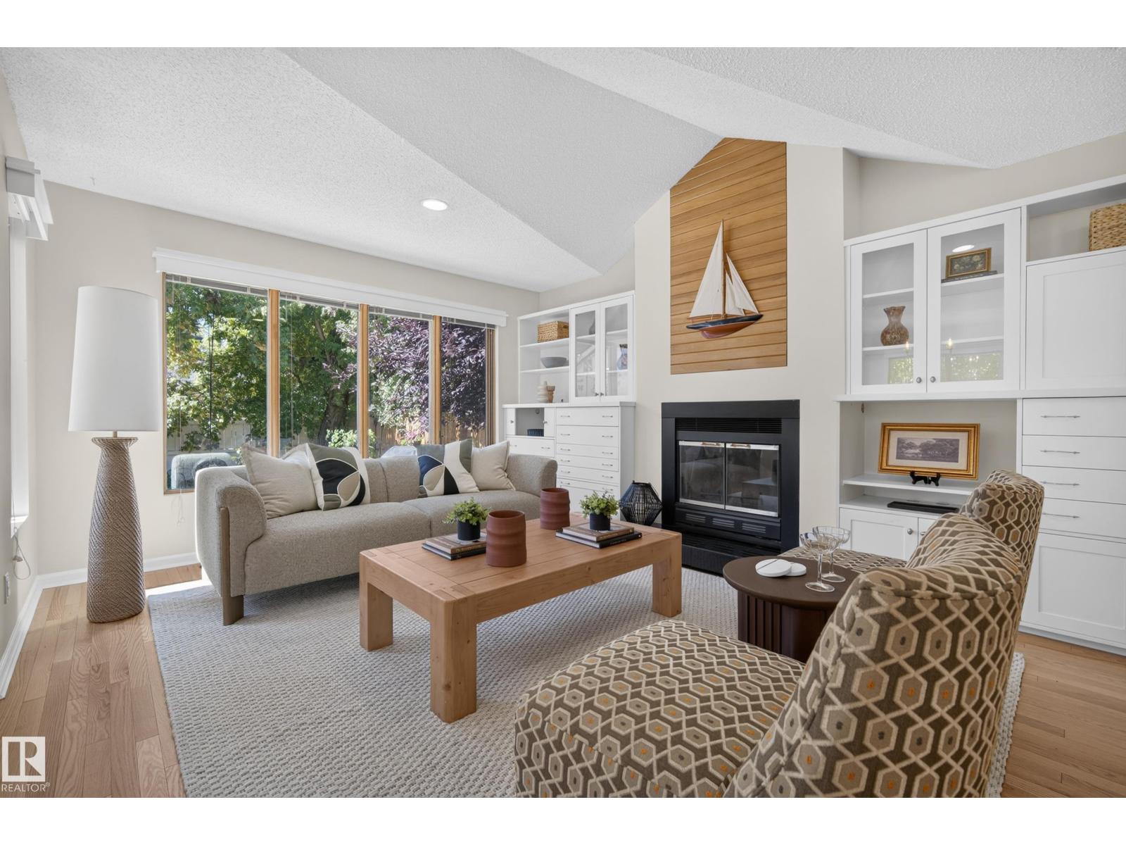 9324 93 ST NW - 7