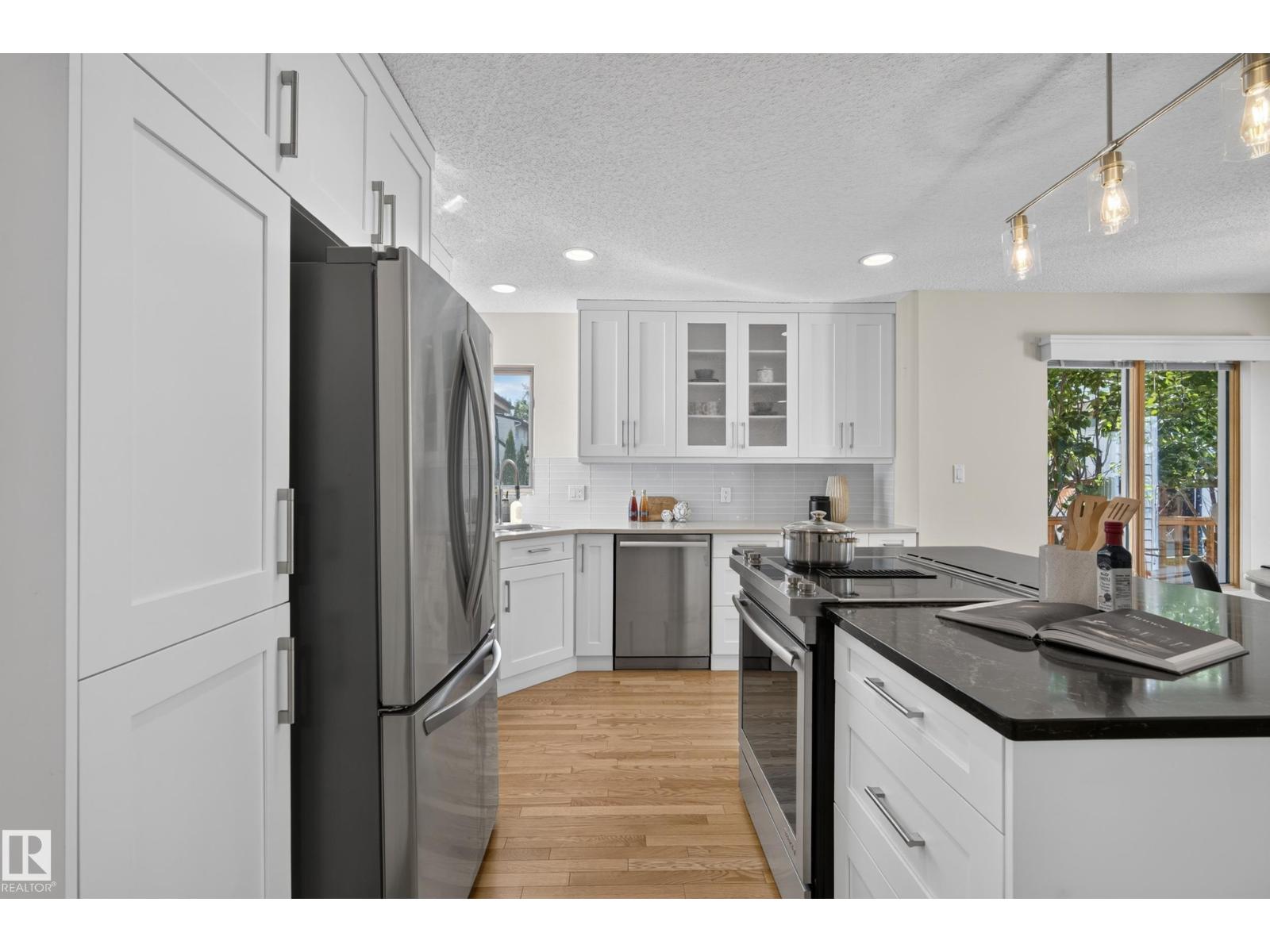 9324 93 ST NW - Image 11