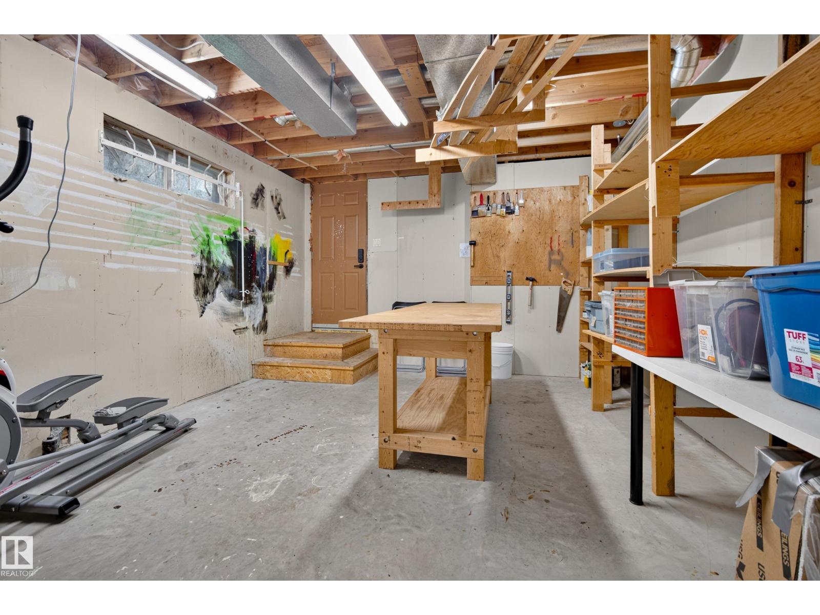9324 93 ST NW - 41