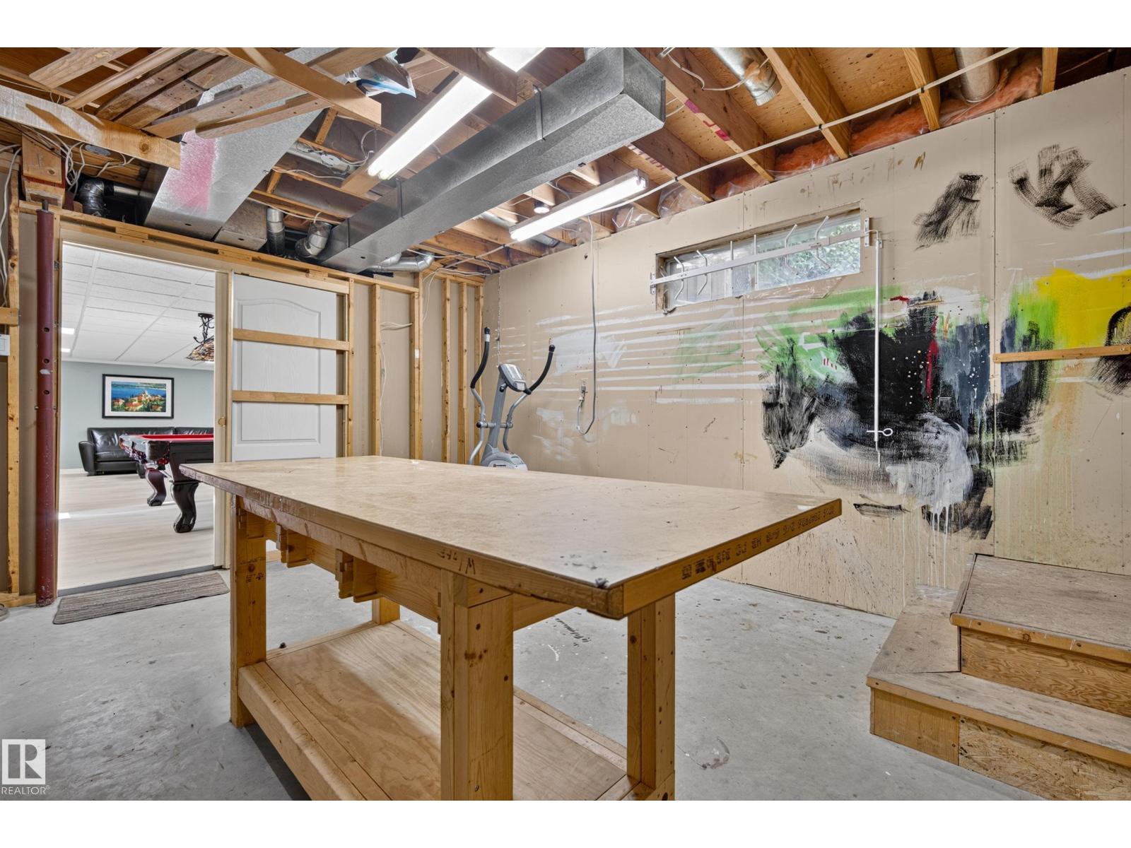 9324 93 ST NW - 42