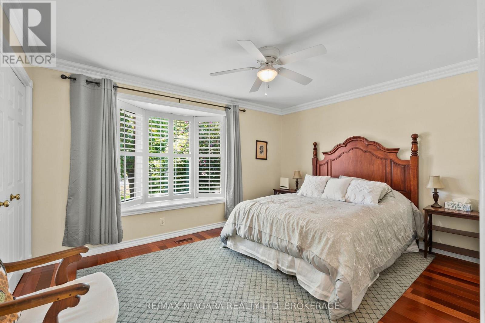 54 THE PROMENADE - Image 19