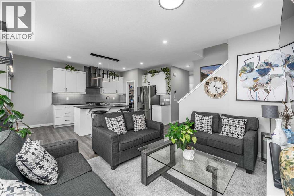 1161 Chinook Gate Bay SW - 11