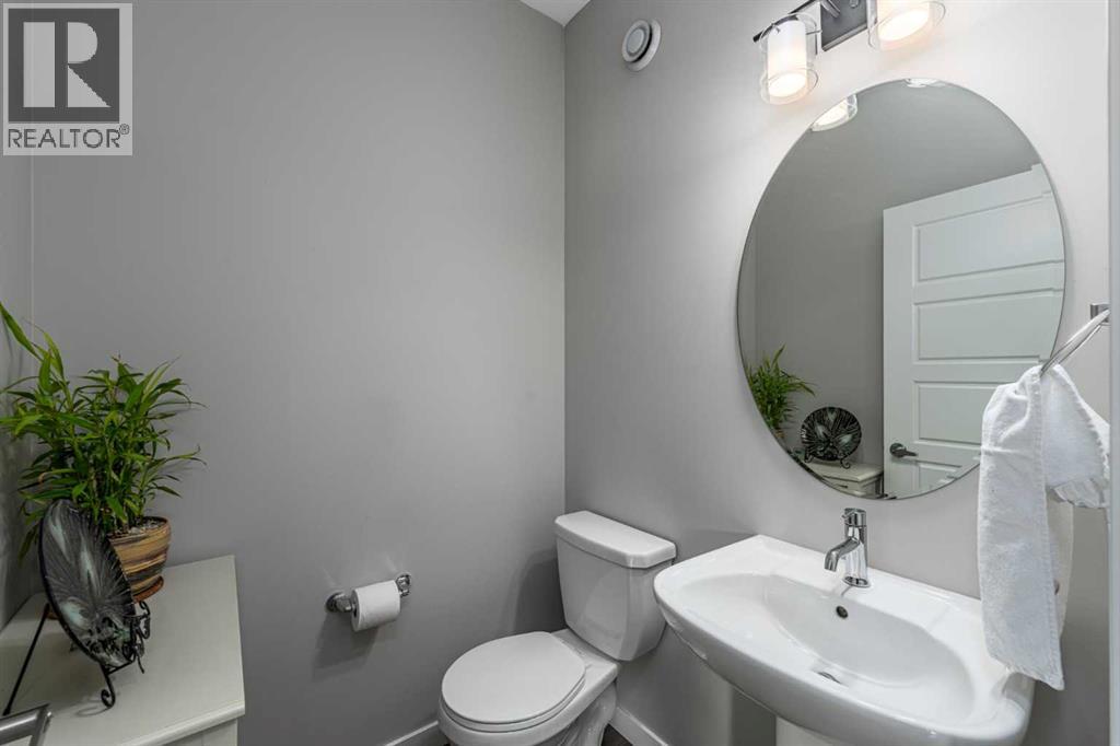 1161 Chinook Gate Bay SW - 24