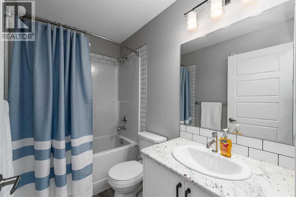1161 Chinook Gate Bay SW - 36
