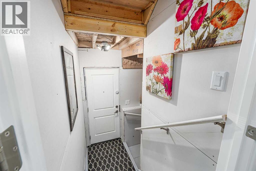 1161 Chinook Gate Bay SW - 38