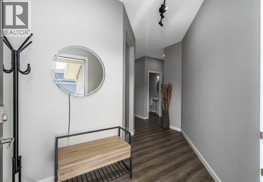 1161 Chinook Gate Bay SW - 7