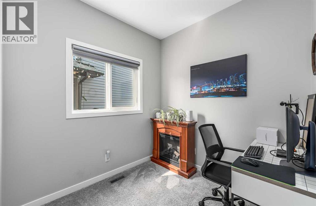 1161 Chinook Gate Bay SW - 8
