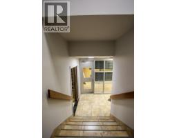 1455 Ellis Street, Kelowna, BC V1Y2A3 Photo 7
