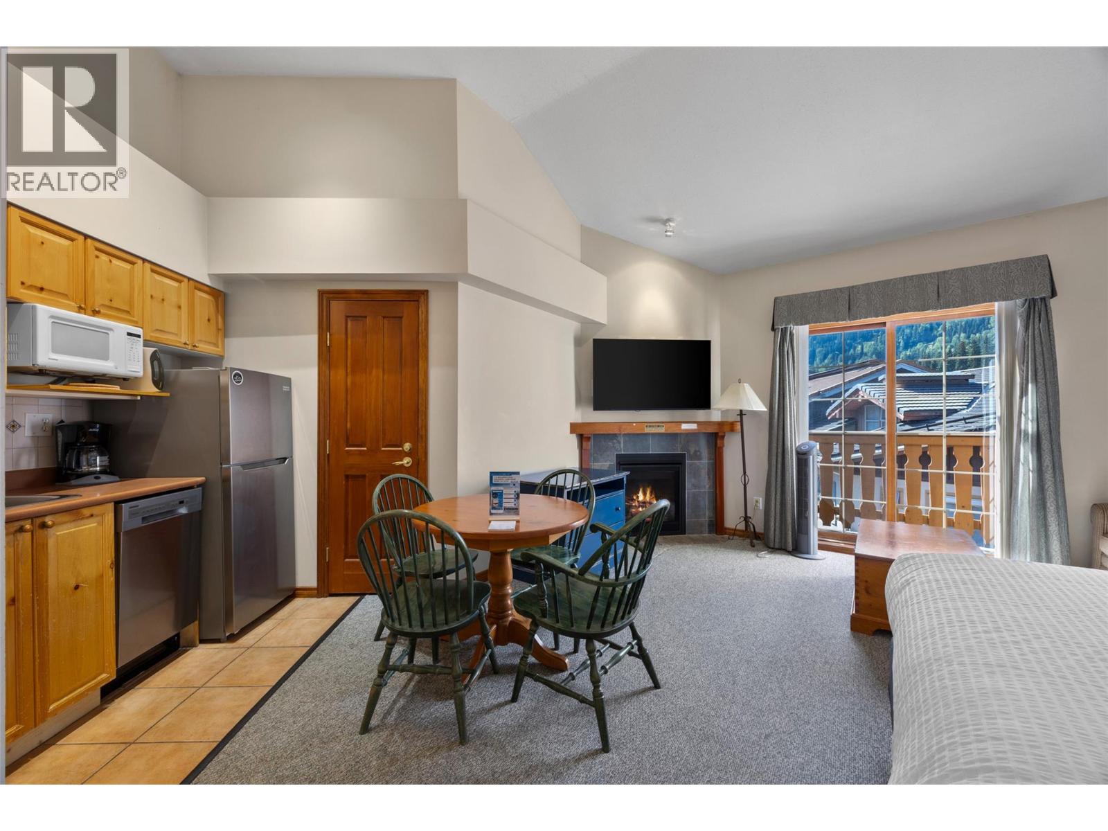 #415 3170 Creekside Way - 2