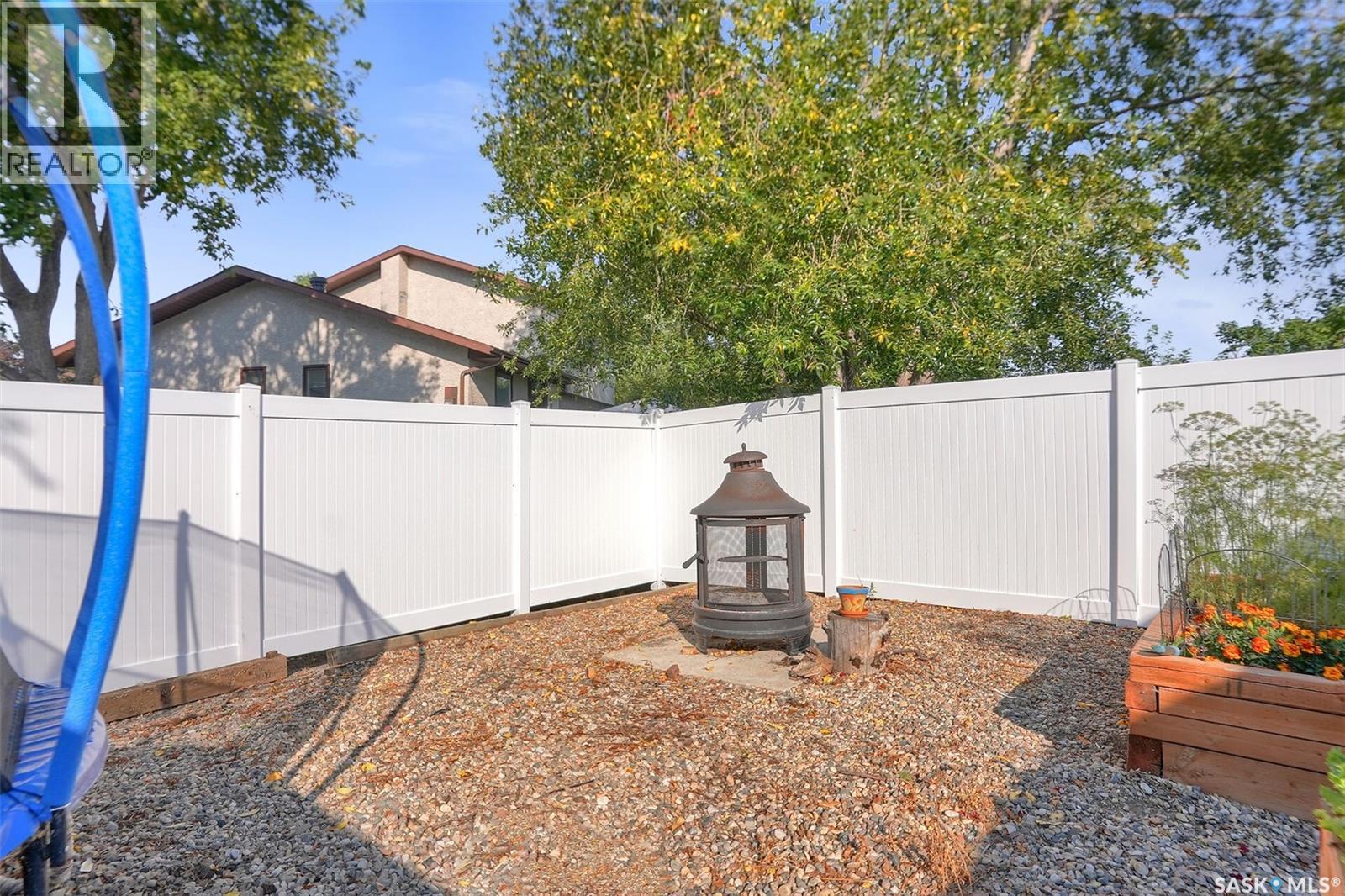 1214 Devonshire DRIVE N - Image 32