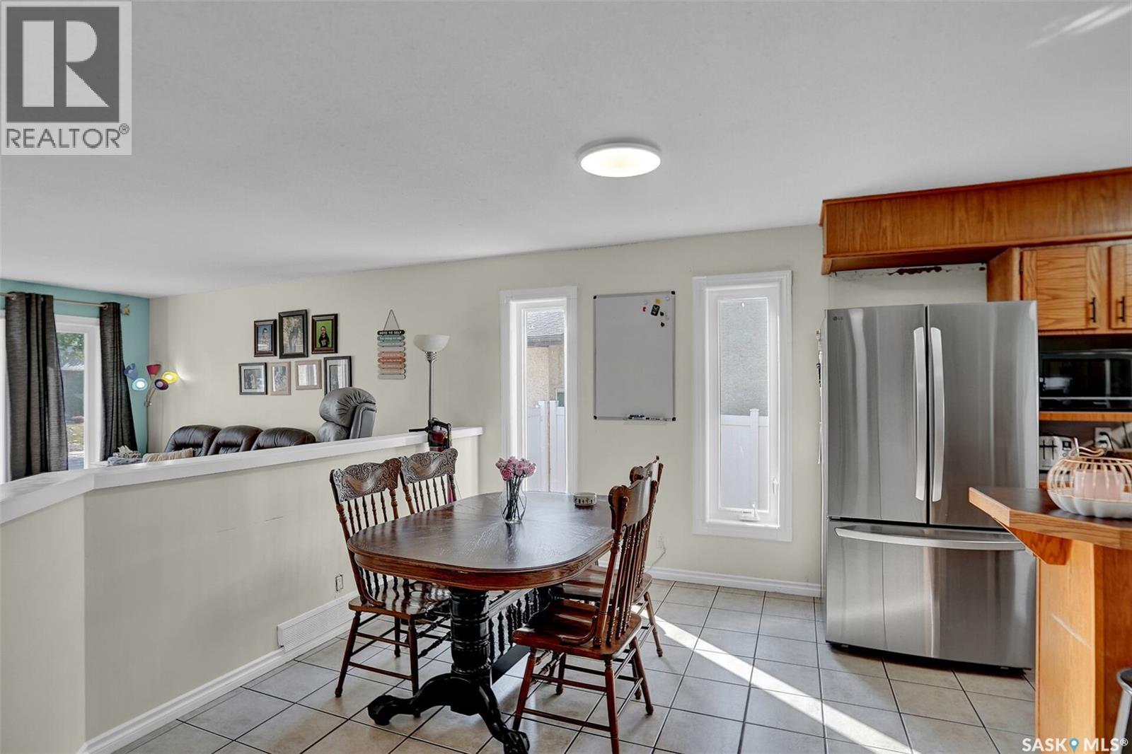 1214 Devonshire DRIVE N - Image 6