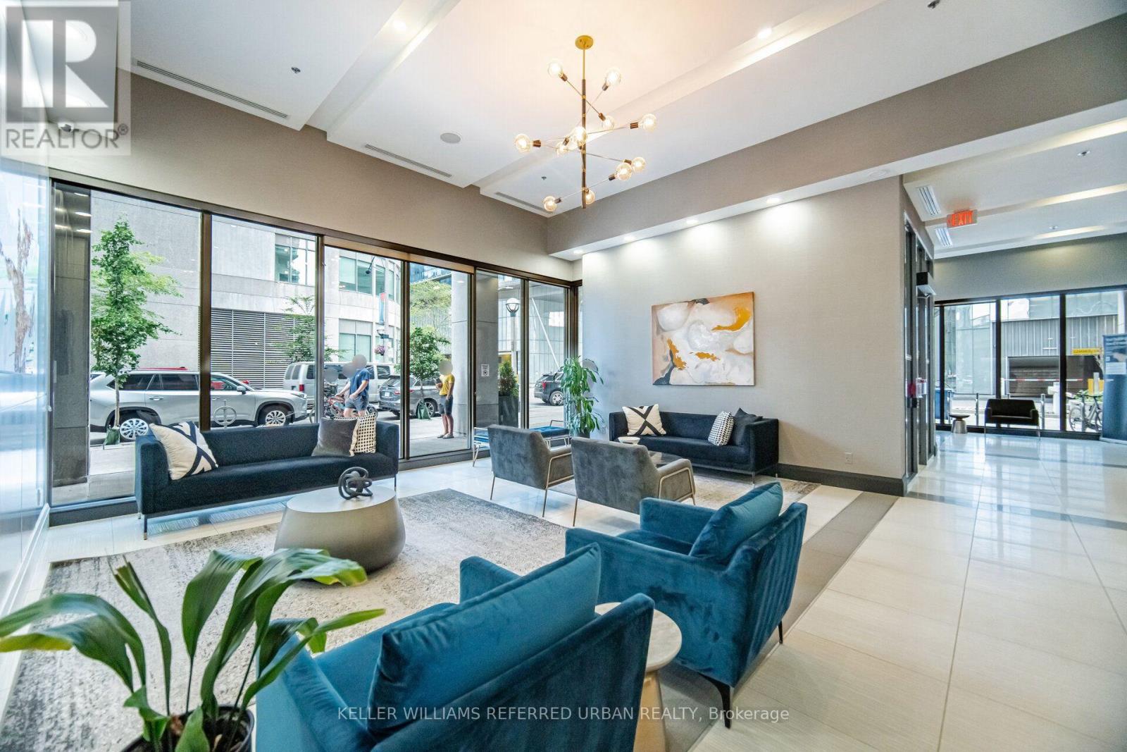 #3708 19 GRAND TRUNK CRESCENT - 25