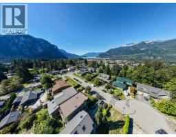 1014 Pennylane Place, Squamish, BC V8B0B5 Photo 15