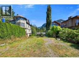 1014 Pennylane Place, Squamish, BC V8B0B5 Photo 7