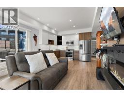 412 950 Whirlaway Cres, Langford, BC V9B0Y3 Photo 9