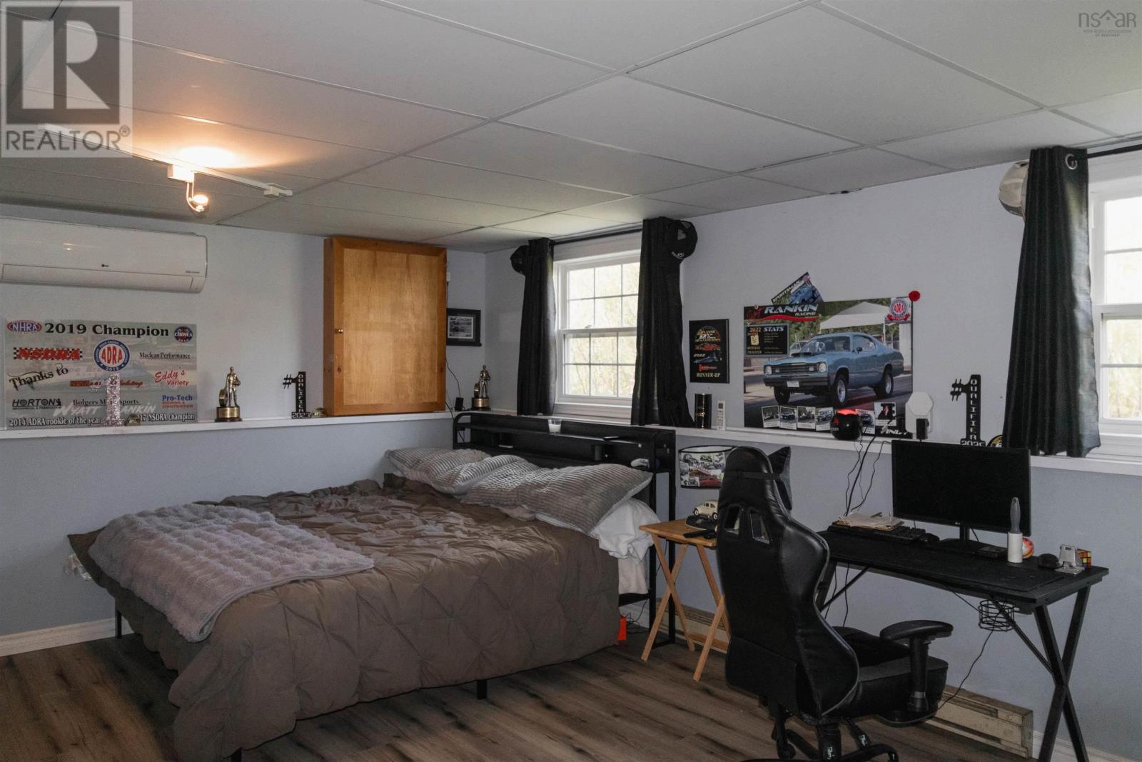 217 Lakecrest Drive - 25
