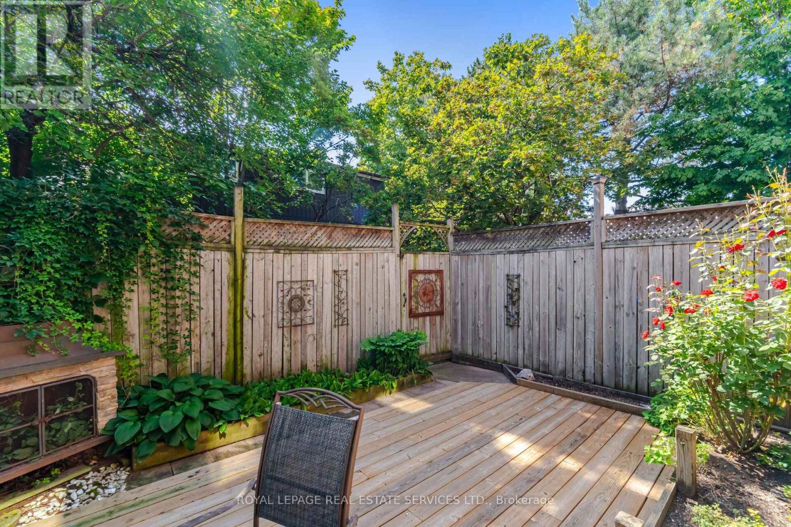 #28 750 BURNHAMTHORPE ROAD E - 39