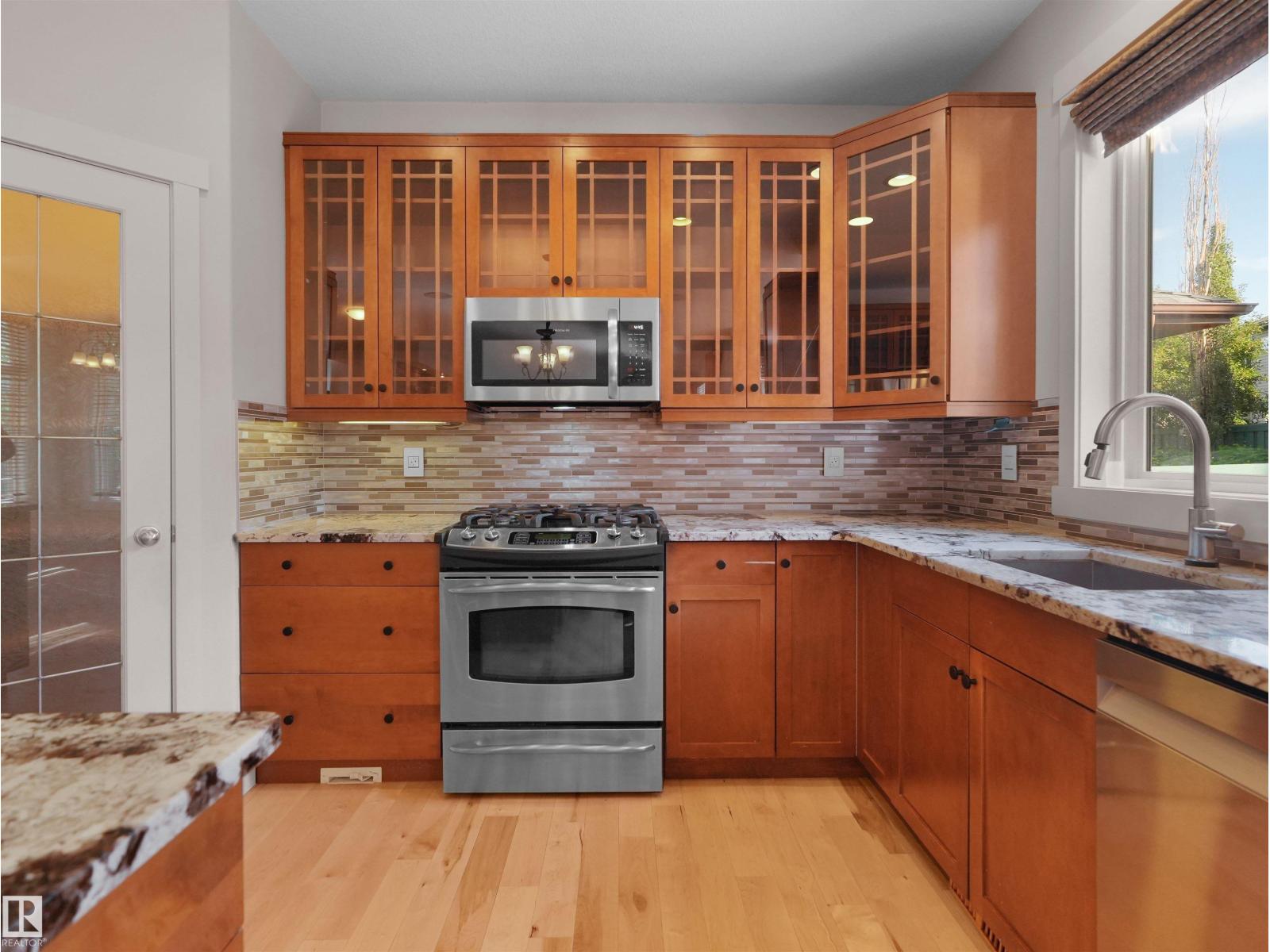 1682 HECTOR RD NW - 33