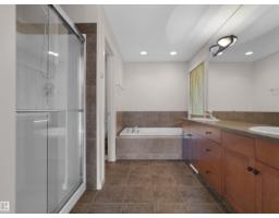 1682 Hector Rd Nw, Edmonton, AB T6R3B8 Photo 48