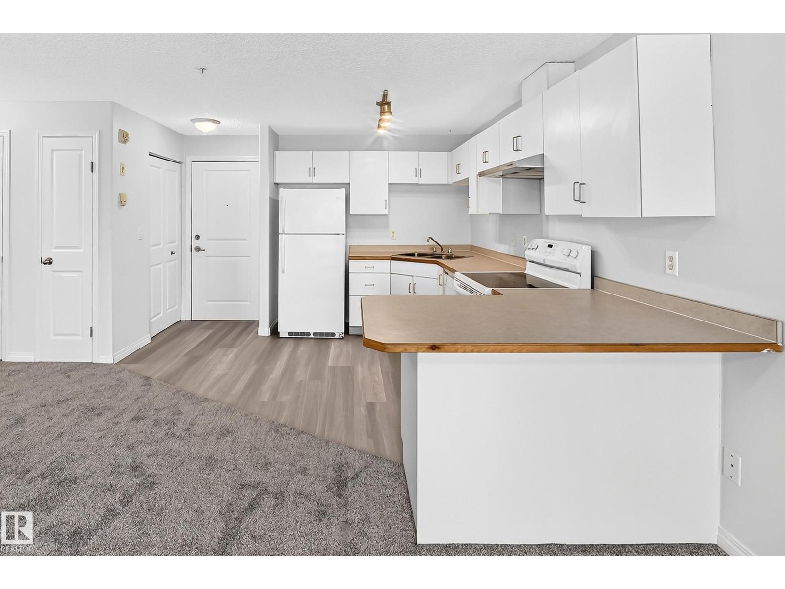 #218 10535 122 ST NW - 7