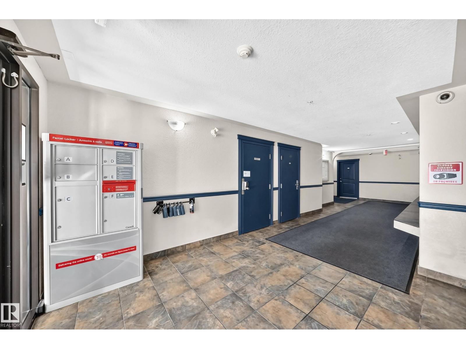 #218 10535 122 ST NW - 33