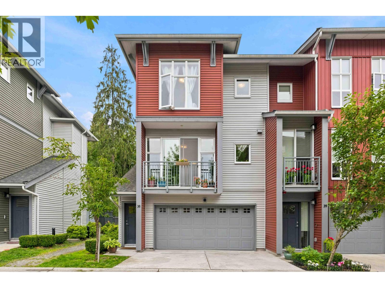 Property for sale at 38 24076 112 AVENUE