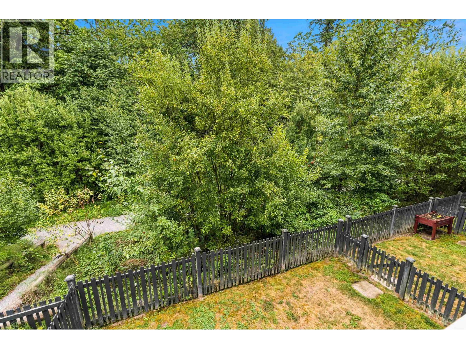 Photo of 38 24076 112 AVENUE 32