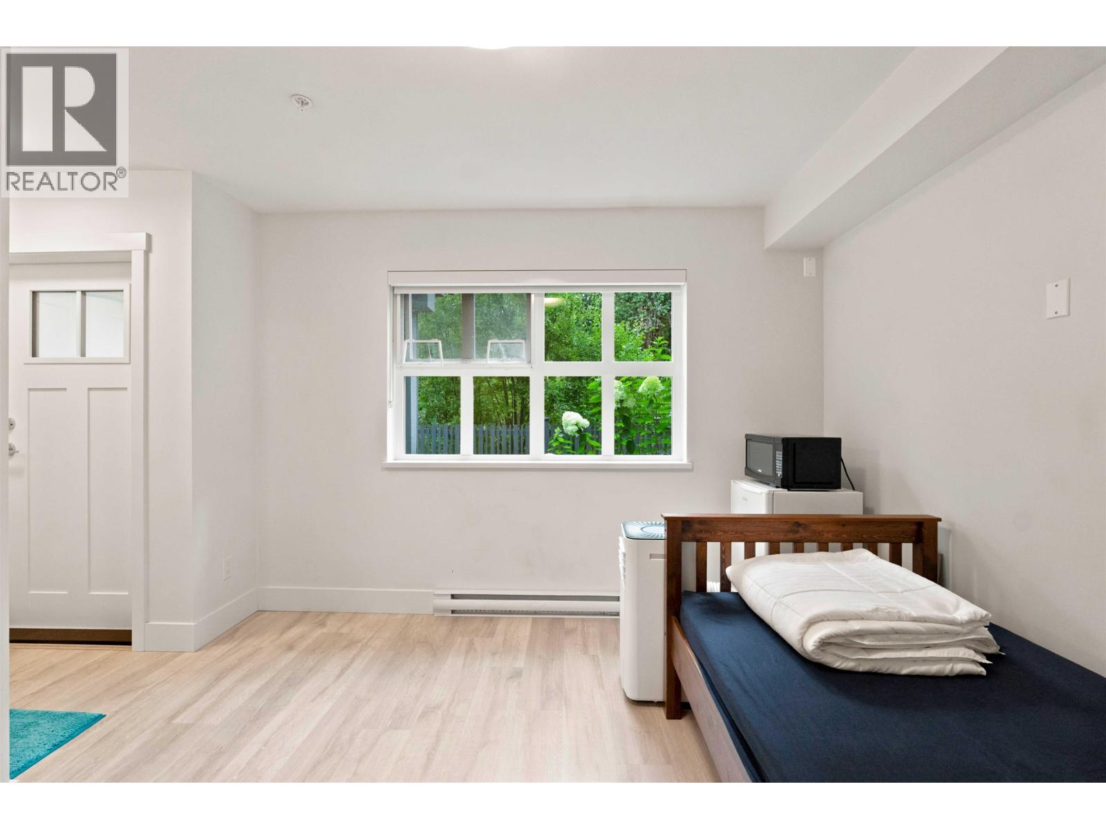 Photo of 38 24076 112 AVENUE 35