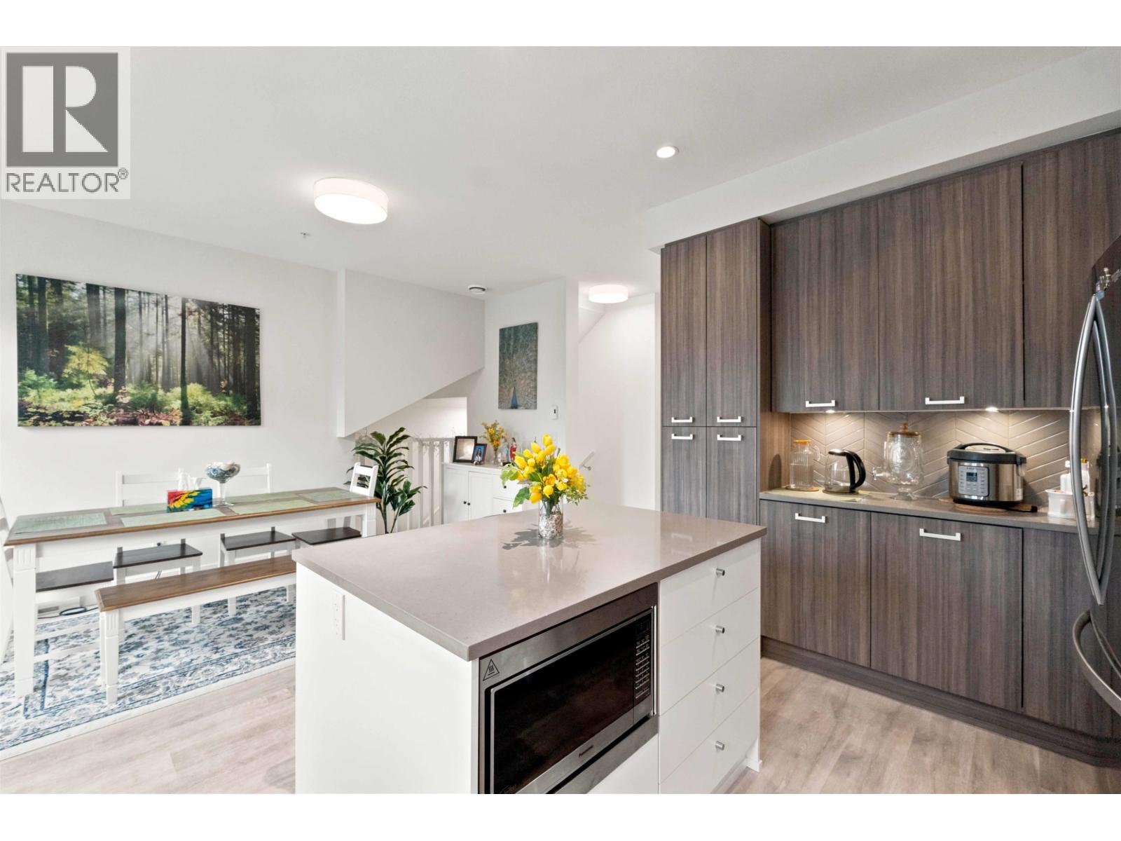 Photo of 38 24076 112 AVENUE 24