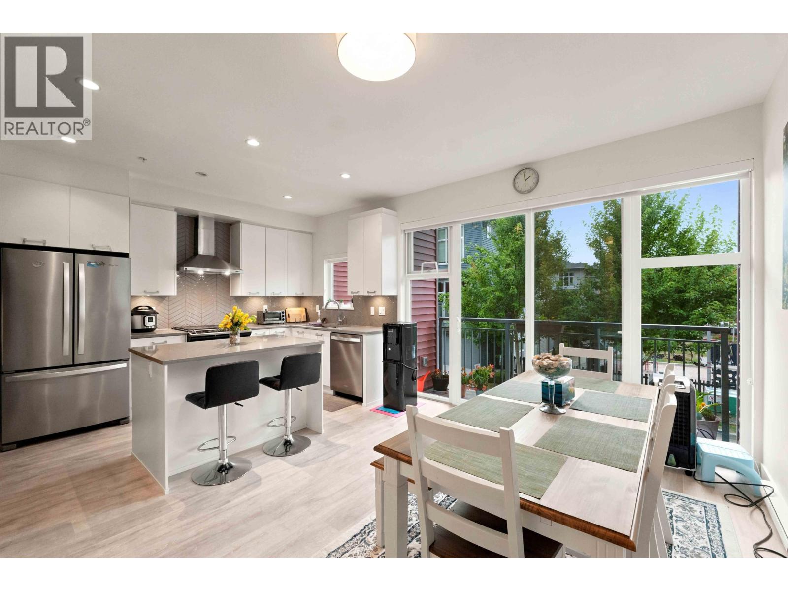 Photo of 38 24076 112 AVENUE 17