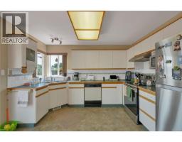 Dining room - 115 Colorado Dr, Campbell River, BC V9H1N2 Photo 9