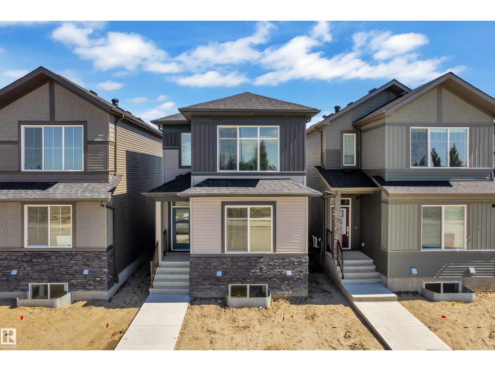 213 Falcon Crescent - 1