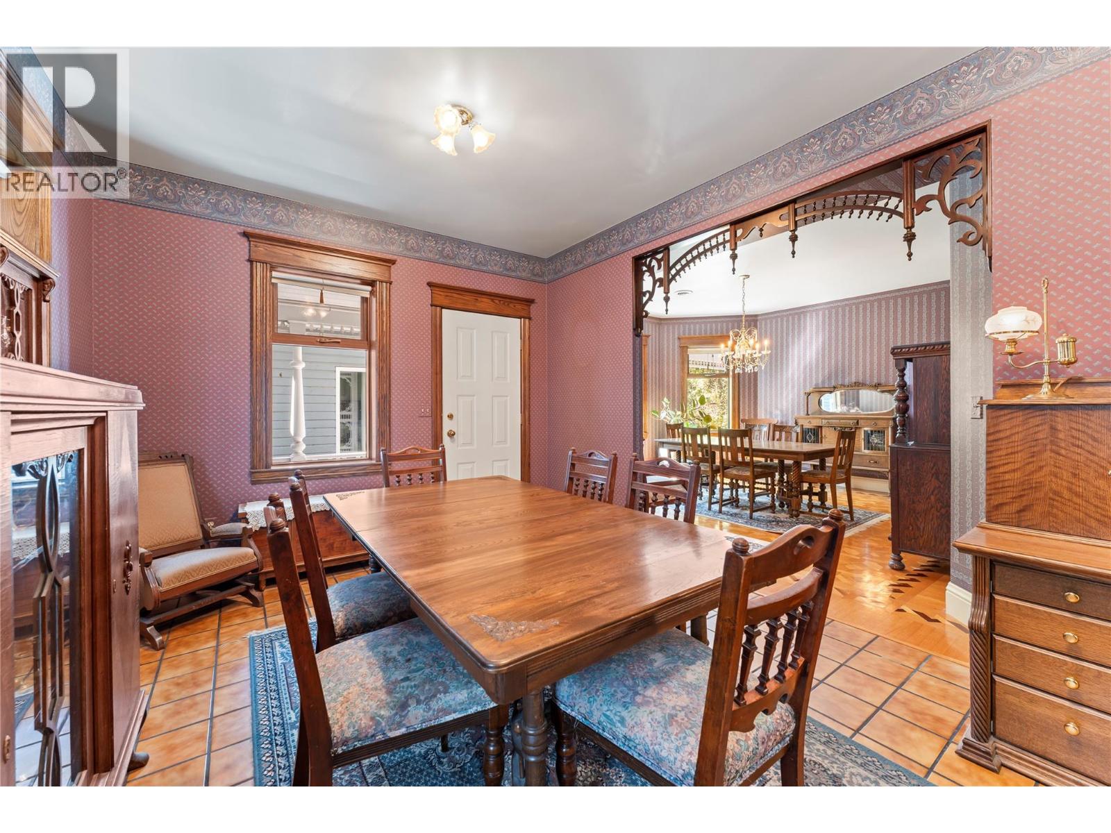 4345 June Springs Road, Kelowna