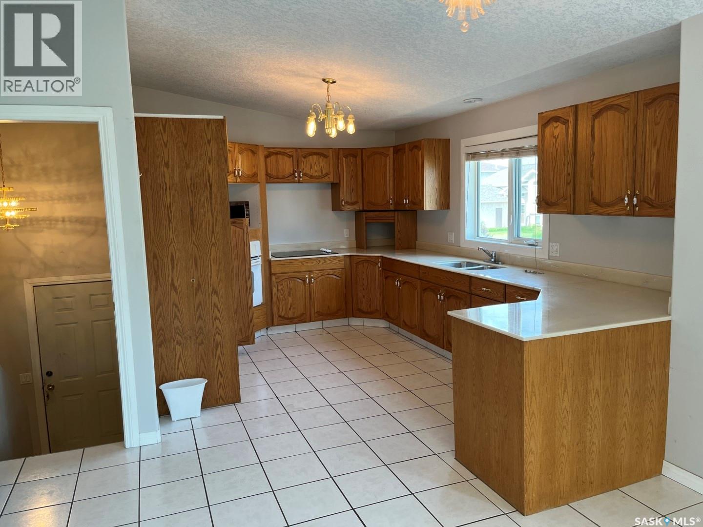 851 Carr TERRACE - Image 6