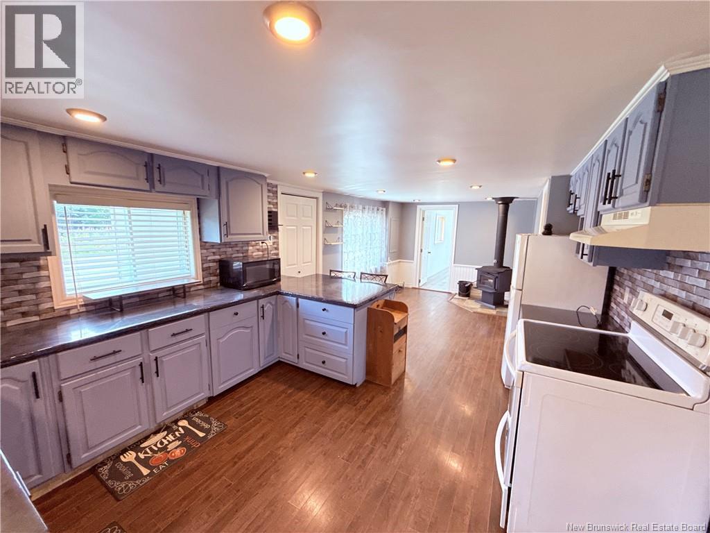 65 Knowlesville Road - 10
