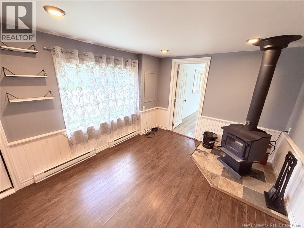 65 Knowlesville Road - 16