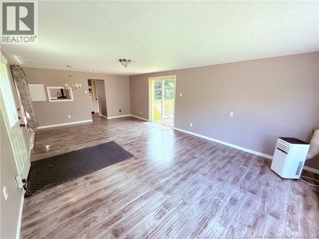 65 Knowlesville Road - 21