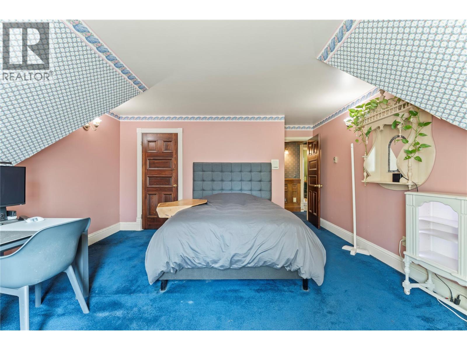4345 June Springs Road, Kelowna