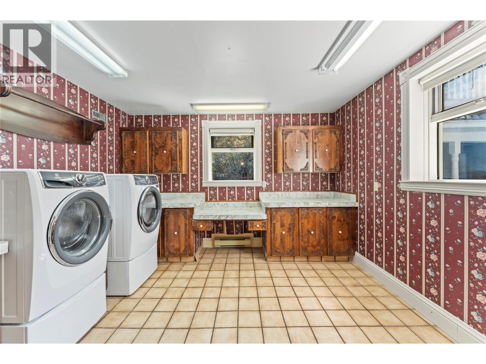 4345 June Springs Road, Kelowna