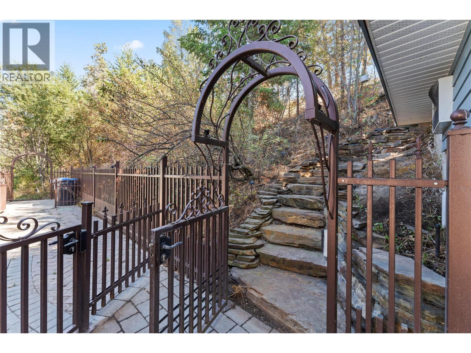 4345 June Springs Road, Kelowna