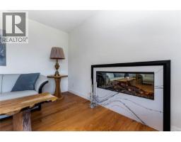 Ensuite - 330 Saltspring Way, Salt Spring, BC V8K2G7 Photo 10