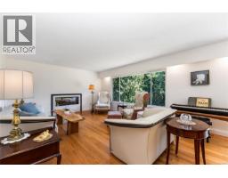Dining room - 330 Saltspring Way, Salt Spring, BC V8K2G7 Photo 13